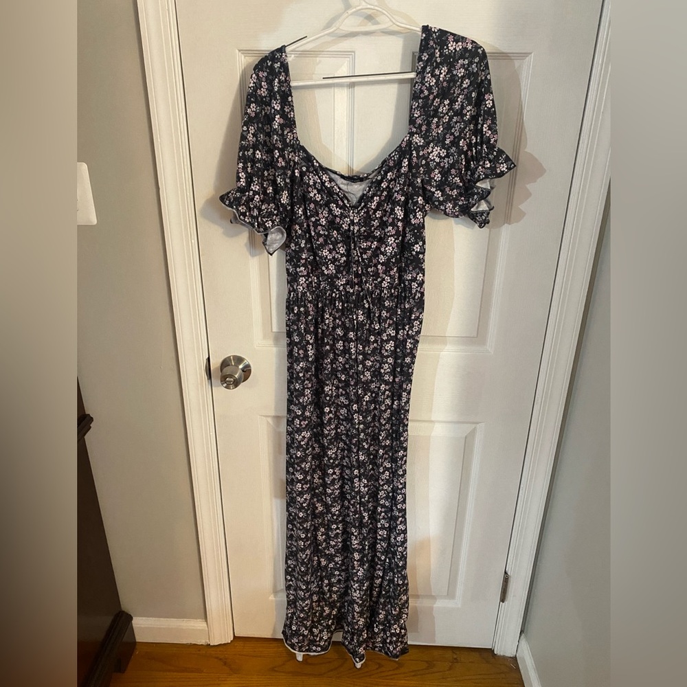 Boohoo black floral short sleeve dress